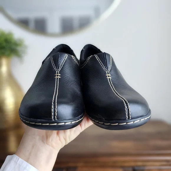 Clarks Women’s Ashland Joy Leather Slip-On Loafers Black Comfort Shoes Size 7M - Picture 13 of 14